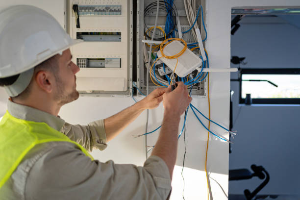 Best Licensed Electrician  in Mcfarland, WI